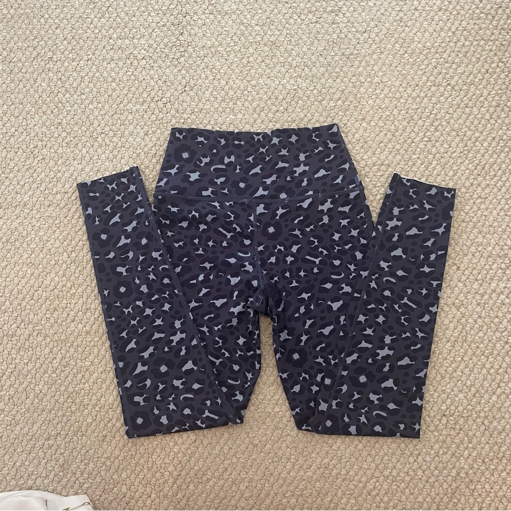 Aerie Offline Goals 7/8 leggings high rise blue cheetah medium